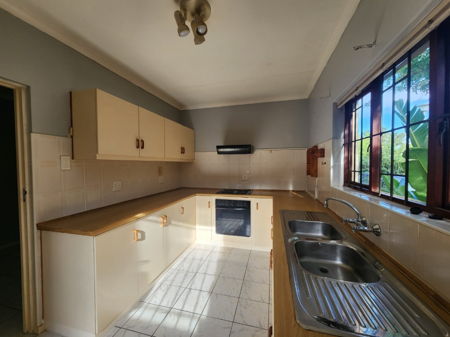 2 Bedroom Property for Sale in King George Park Western Cape